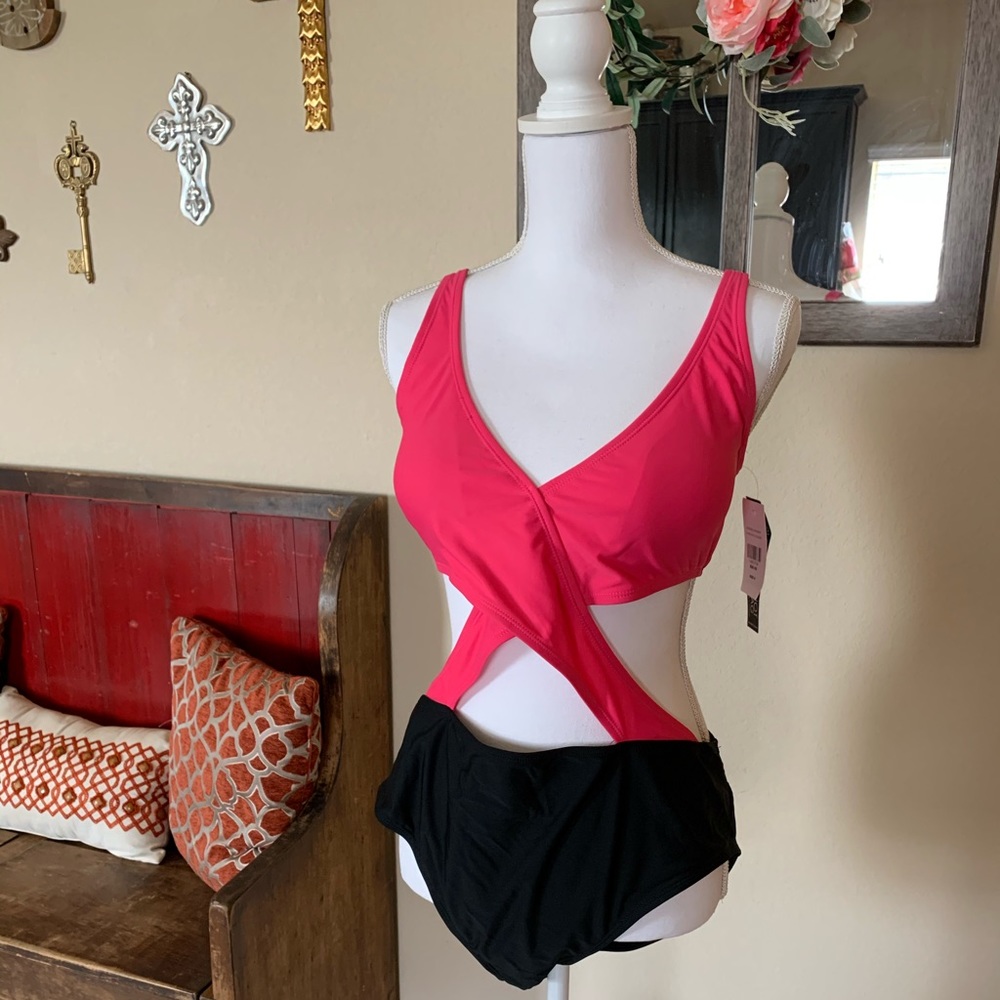 Swimsuit Fashion to Figure NWT Size 0 pink black